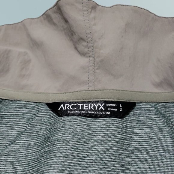 Arc'teryx Women's A2B Commuter Jacket - Picture 5 of 5